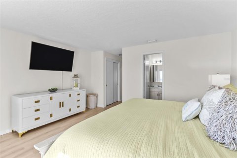 Copropriété à vendre à Saint Petersburg, Floride: 2 chambres, 97.83 m2 № 2201527 - photo 20