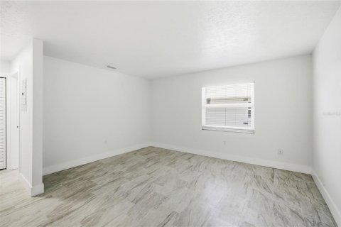 Appartement à louer à Tampa, Floride: 2 chambres, 75.44 m2 № 2167197 - photo 11