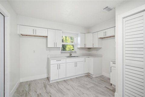 Appartement à louer à Tampa, Floride: 2 chambres, 75.44 m2 № 2167197 - photo 8