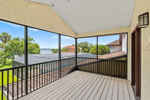 House in Merrit Island, Florida 6 bedrooms, 616.59 sq.m. № 1833508 - photo 22