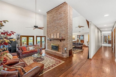 House in Merrit Island, Florida 6 bedrooms, 616.59 sq.m. № 1833508 - photo 5