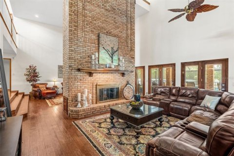 House in Merrit Island, Florida 6 bedrooms, 616.59 sq.m. № 1833508 - photo 7