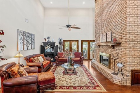 House in Merrit Island, Florida 6 bedrooms, 616.59 sq.m. № 1833508 - photo 6