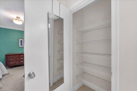 Villa ou maison à louer à Boca Raton, Floride: 4 chambres, 377.46 m2 № 2288430 - photo 17