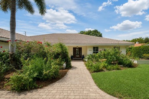 Villa ou maison à louer à Boca Raton, Floride: 4 chambres, 377.46 m2 № 2288430 - photo 4