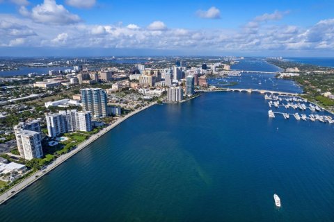 Condominio en venta en West Palm Beach, Florida, 1 dormitorio, 88.26 m2 № 1045472 - foto 1