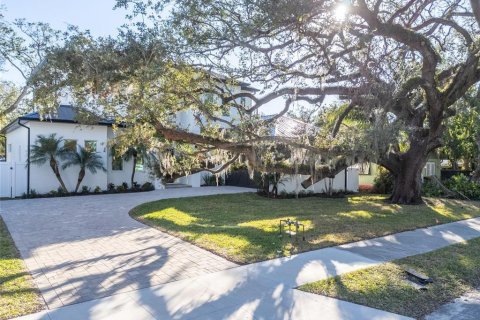 Casa en venta en Sarasota, Florida, 5 dormitorios, 311.78 m2 № 2383899 - foto 9