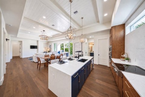 Casa en venta en Sarasota, Florida, 5 dormitorios, 311.78 m2 № 2383899 - foto 18