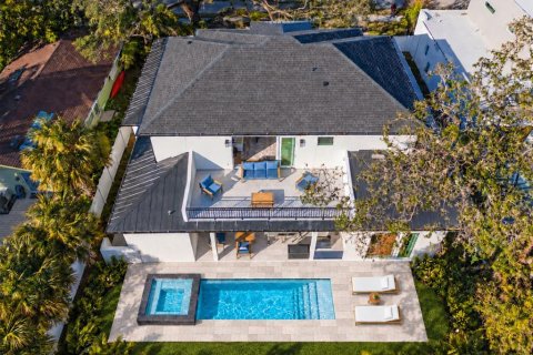 Casa en venta en Sarasota, Florida, 5 dormitorios, 311.78 m2 № 2383899 - foto 2