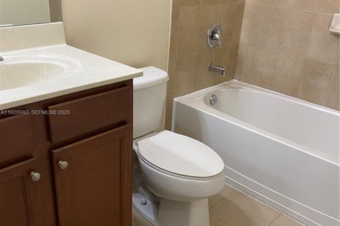 Condominio en venta en Doral, Florida, 3 dormitorios, 126.72 m2 № 1987435 - foto 18