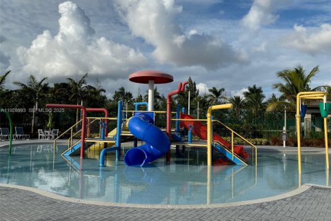 Condominio en venta en Doral, Florida, 3 dormitorios, 126.72 m2 № 1987435 - foto 28