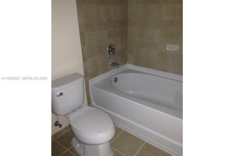 Condominio en venta en Doral, Florida, 3 dormitorios, 126.72 m2 № 1987435 - foto 21