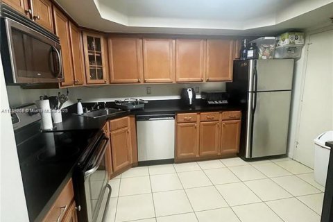 Condo in Aventura, Florida, 2 bedrooms  № 1852339 - photo 2