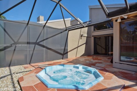 Снять в аренду таунхаус в Бока-Ратон, Флорида 3 спальни, 147.81м2, № 2029662 - фото 18