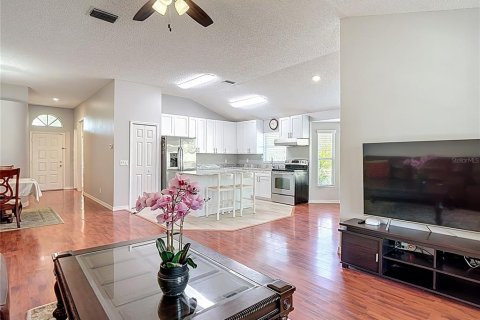 House in Lutz, Florida 3 bedrooms, 162.21 sq.m. № 1662706 - photo 28