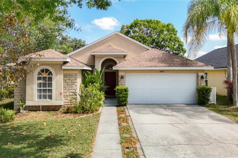 House in Lutz, Florida 3 bedrooms, 162.21 sq.m. № 1662706 - photo 1