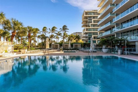 Condominio en alquiler en Miami Beach, Florida, 2 dormitorios, 150.59 m2 № 2088343 - foto 2