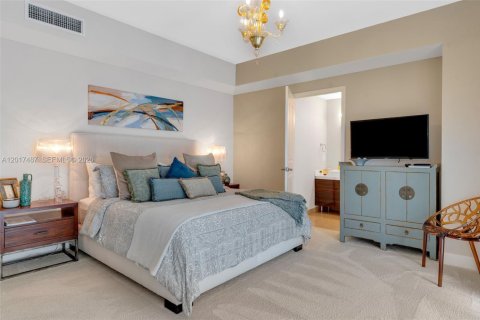 Condominio en alquiler en Miami Beach, Florida, 2 dormitorios, 150.59 m2 № 2088343 - foto 17
