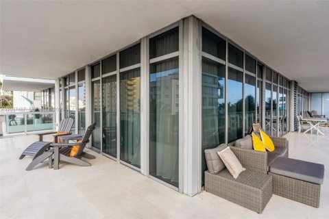 Condominio en alquiler en Miami Beach, Florida, 2 dormitorios, 150.59 m2 № 2088343 - foto 20