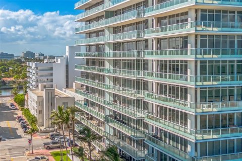 Condominio en alquiler en Miami Beach, Florida, 2 dormitorios, 150.59 m2 № 2088343 - foto 27