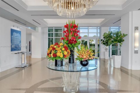 Condominio en alquiler en Miami Beach, Florida, 2 dormitorios, 150.59 m2 № 2088343 - foto 25
