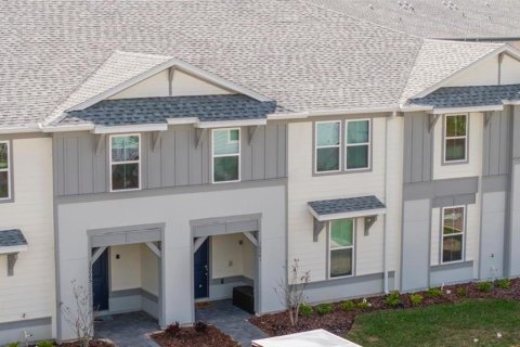 Townhouse in Clermont, Florida 5 bedrooms, 211.91 sq.m. № 1771988 - photo 2