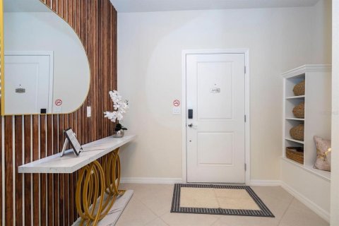 Townhouse in Clermont, Florida 5 bedrooms, 211.91 sq.m. № 1771988 - photo 5