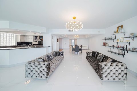 Купить кондоминиум в Авентура, Флорида 3 спальни, 285.49м2, № 2079249 - фото 14