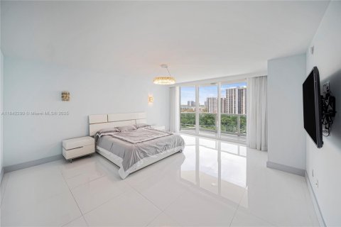 Купить кондоминиум в Авентура, Флорида 3 спальни, 285.49м2, № 2079249 - фото 18