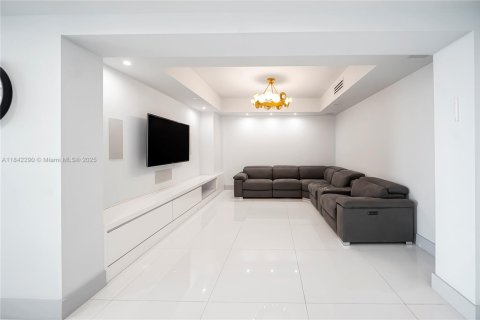 Купить кондоминиум в Авентура, Флорида 3 спальни, 285.49м2, № 2079249 - фото 30