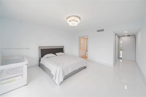 Купить кондоминиум в Авентура, Флорида 3 спальни, 285.49м2, № 2079249 - фото 27