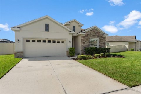 Villa ou maison à vendre à Wesley Chapel, Floride: 4 chambres, 200.76 m2 № 2317335 - photo 2
