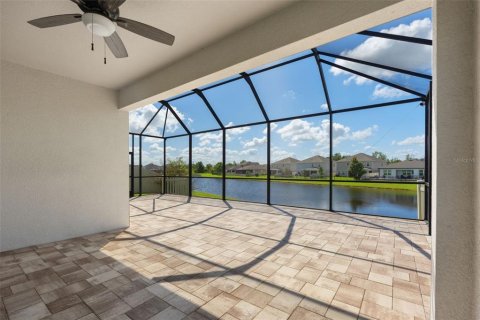 Villa ou maison à vendre à Wesley Chapel, Floride: 4 chambres, 200.76 m2 № 2317335 - photo 4