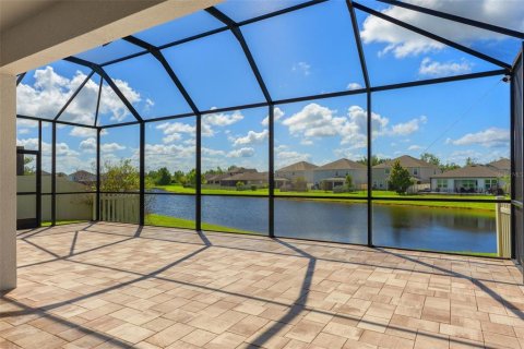 Villa ou maison à vendre à Wesley Chapel, Floride: 4 chambres, 200.76 m2 № 2317335 - photo 3