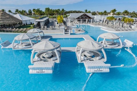 Villa ou maison à vendre à Wesley Chapel, Floride: 4 chambres, 200.76 m2 № 2317335 - photo 6