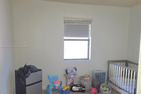 Villa ou maison à louer à Homestead, Floride: 4 chambres, 306.21 m2 № 2029630 - photo 21