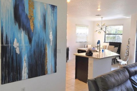 Villa ou maison à louer à Homestead, Floride: 4 chambres, 306.21 m2 № 2029630 - photo 5