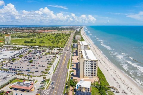 Condo in Satellite Beach, Florida, 3 bedrooms  № 2224780 - photo 3