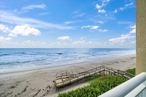 Condo in Satellite Beach, Florida, 3 bedrooms  № 2224780 - photo 21