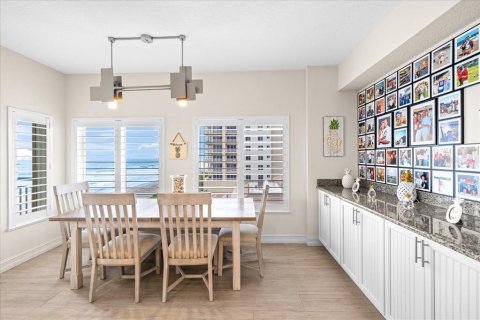 Condo in Satellite Beach, Florida, 3 bedrooms  № 2224780 - photo 28