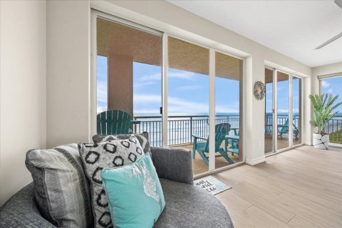 Condo in Satellite Beach, Florida, 3 bedrooms  № 2224780 - photo 26