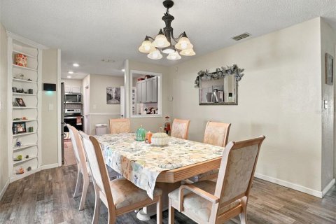 Villa ou maison à vendre à Brooksville, Floride: 3 chambres, 160.54 m2 № 2437305 - photo 6
