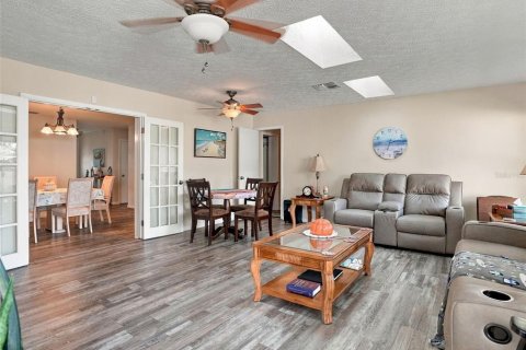 Villa ou maison à vendre à Brooksville, Floride: 3 chambres, 160.54 m2 № 2437305 - photo 18