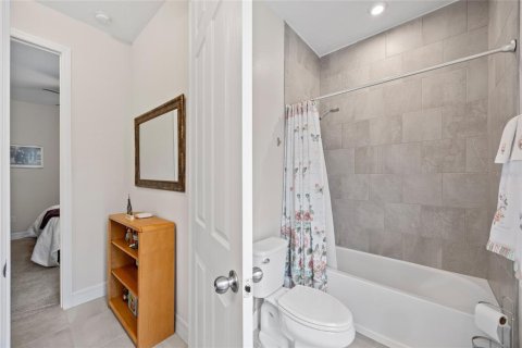Casa en venta en Windermere, Florida, 4 dormitorios, 227.52 m2 № 1913812 - foto 26
