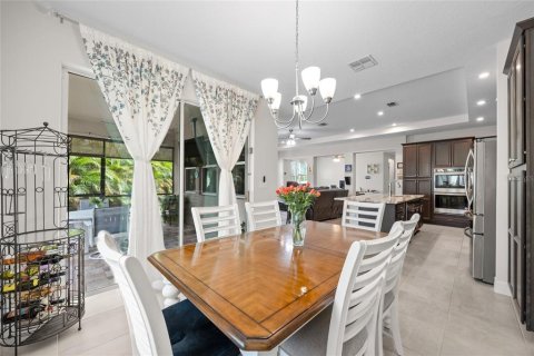 Casa en venta en Windermere, Florida, 4 dormitorios, 227.52 m2 № 1913812 - foto 16