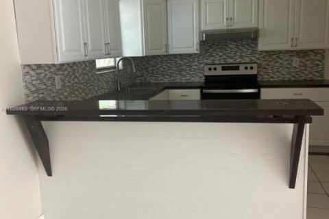 Villa ou maison à louer à Palm Bay, Floride: 2 chambres № 2000015 - photo 4