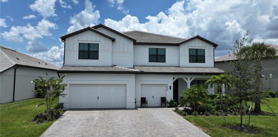 Villa ou maison à Lakewood Ranch, Floride 6 chambres, 494.98 m2 № 2221152