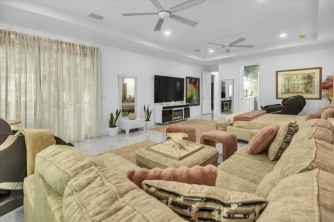 Villa ou maison à vendre à Lakewood Ranch, Floride: 6 chambres, 494.98 m2 № 2221152 - photo 25