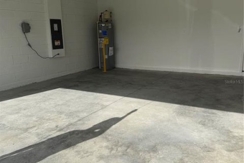 House in Haines City, Florida 4 bedrooms, 139.17 sq.m. № 2231343 - photo 14