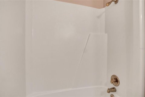 Condo in Orlando, Florida  № 1901614 - photo 8